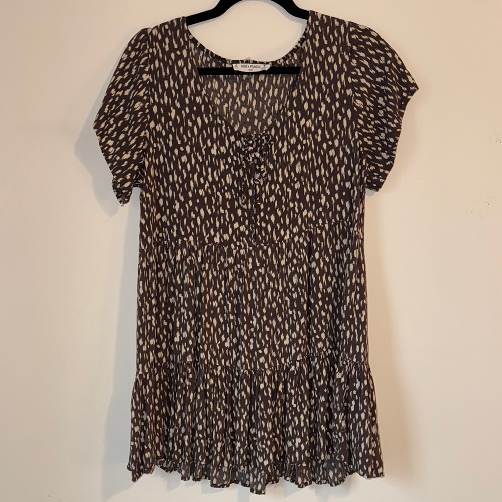Women's Brown and White Patterned Top